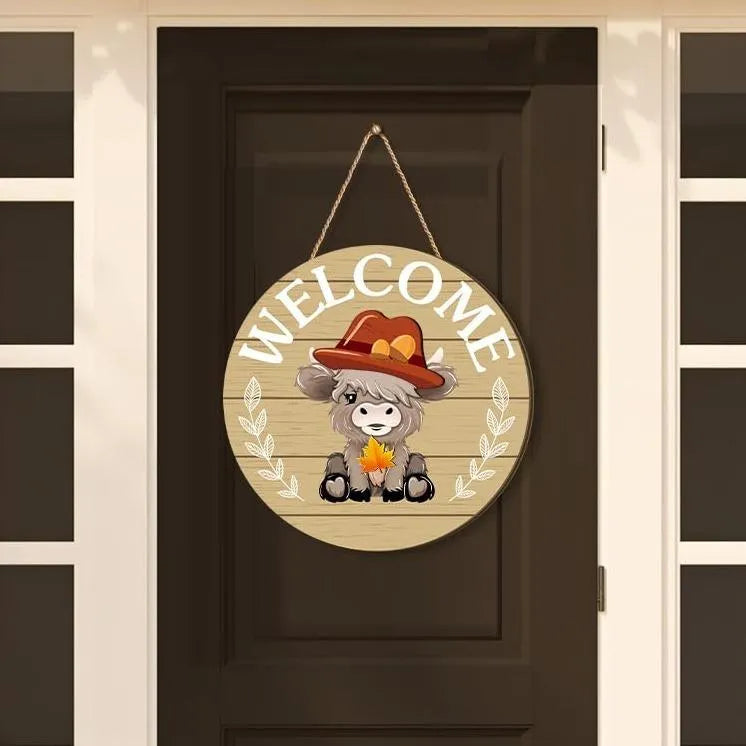 🐮 35-Piece Interchangeable Highland Cow Welcome Sign – Seasonal Magnetic Door Decor