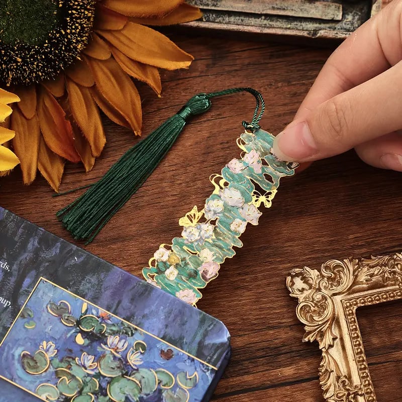 📚✨ 8-Piece Gold Metal Bookmark Set with Tassel – Van Gogh & Monet Inspired Gift for Book Lovers 🎨