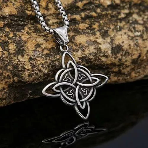 🌙 Witch's Knot Necklace