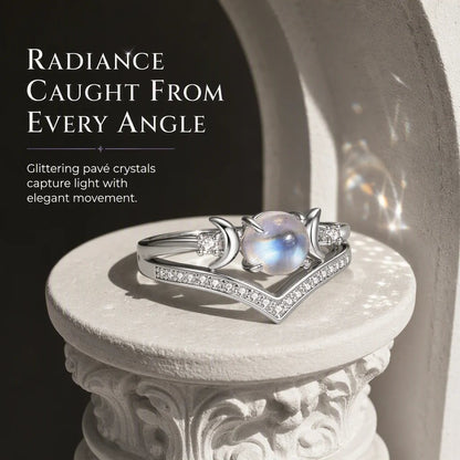 🌙✨ Vintage Gothic Crescent Moon Moonstone Ring – Platinum Plated V-Shaped Prong Setting, Pavé Sparkle & Ergonomic Comfort – Mystical Elegance for Every Day 💍