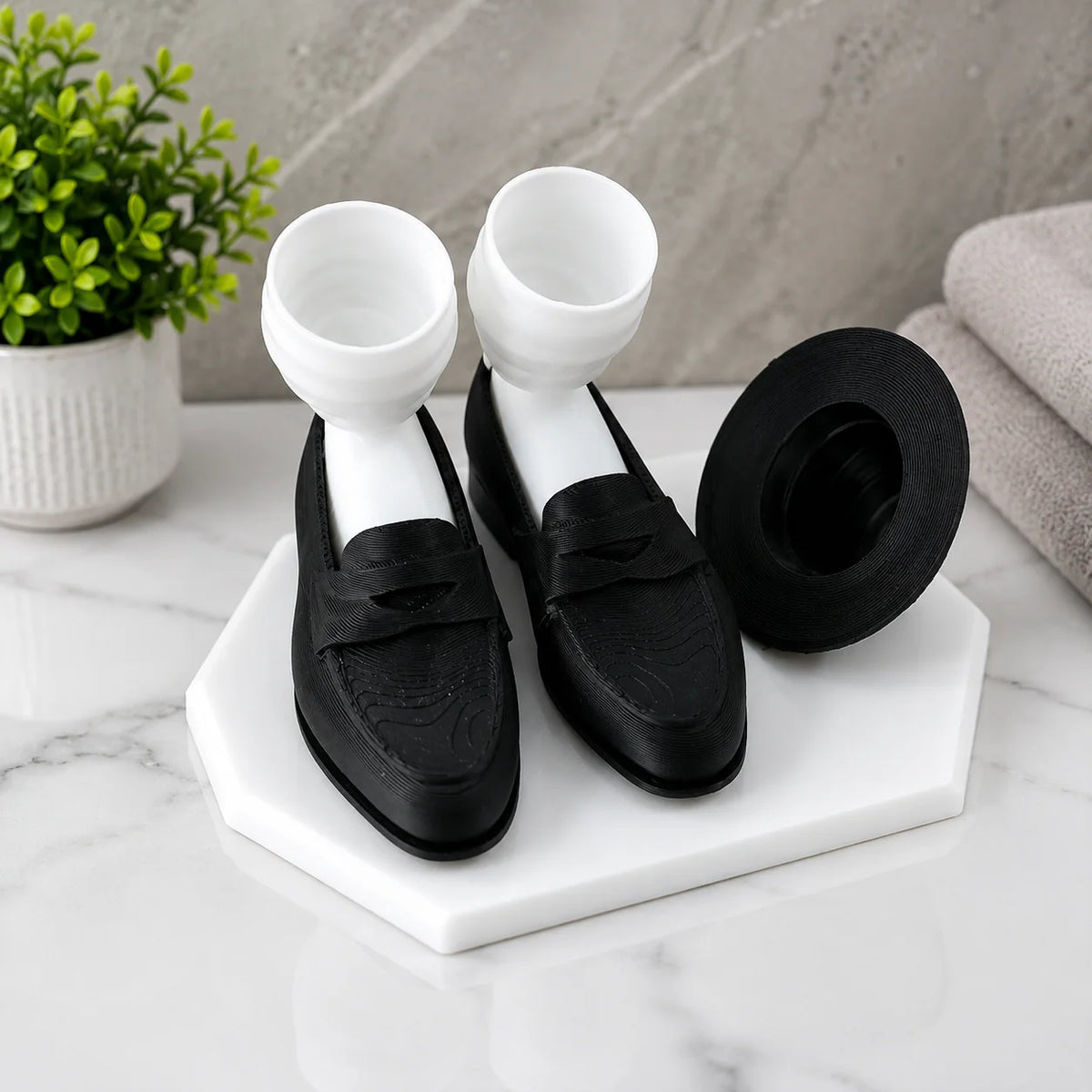 Anti-gravity 45° Lean Toothbrush Holder