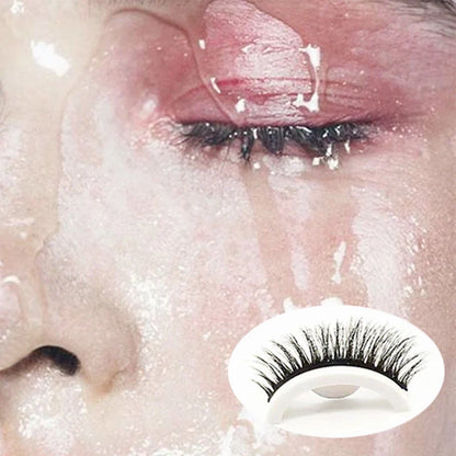 Sticky Eyelashes – Light, Naturally Curled & Eyeliner Effect❤️