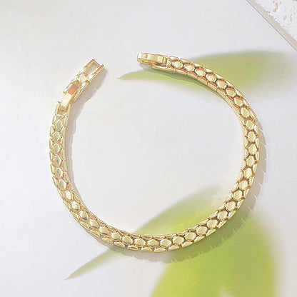 📢📢40% OFF !! ⏰Women's Elegant Gold Color Chain Bracelet